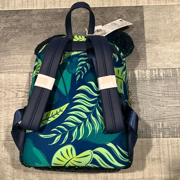 Disney Aulani Resort Loungefly Backpack - NWT - Picture 5 of 8